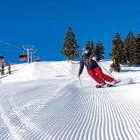 Vail resorts park city mulher esquiando kyle cartwright