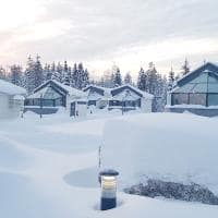Finlandia rovaniemi santas hotels igloos arctic neve