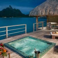 The St. Regis Bora Bora Resort, Tahiti | Hotéis Kangaroo Tours