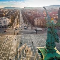 Hungria budapeste pracadosherois estatua