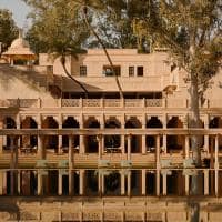 India amanbagh predio principal e piscina