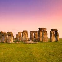 Entardecer no stonehenge inglaterra