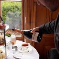 Four seasons hotel hampshire mesa doces