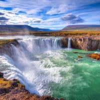 Islandia godafoss waterfall