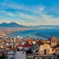 Shuttertstock italia napoles vista da cidade e do vesulvio