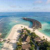 Cora cora maldives vista aerea villas sobre agua