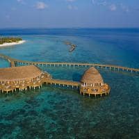 Emerald faarufushi resort eclipse bar e mediterraneo restaurant