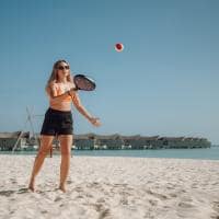 Kuredhivaru resort and spa beach tennis