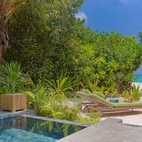 Maldivas amari raaya beach pool villa deck