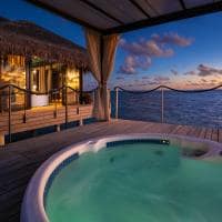 Maldivas velaa private island ocean pool house jacuzzi