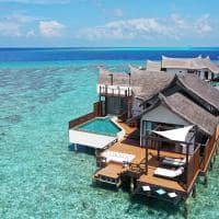 Ozen reserve bolifushi exterior ocean pool suite
