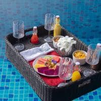 Sirru fen fushi sales maldivas floating juice bar