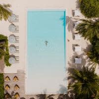 Sun siyam iru veli maldivas beach pool relax