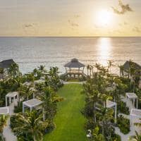Waldorf astoria maldives ithaafushi vista do jardim do spa