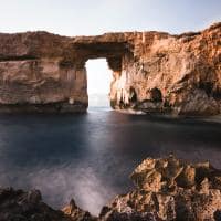 Malta mar montanha pordosol