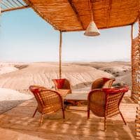 Marrocos agafay deserto inara camp deck