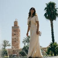 Marrocos marrakech mulher na fonte