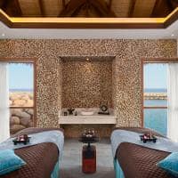 Banana island resort doha by anantara sala tratamento casal