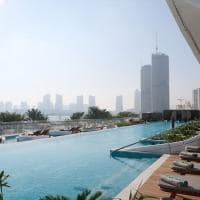 Qatar doha raffles piscina