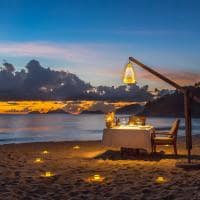Anantara maia seychelles villas jantar romantico praia