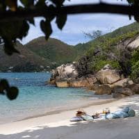 Raffles seychelles picnic praia