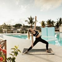 Tanzania gold zanzibar piscina yoga