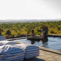 Tanzania nimali mara piscina pordosol