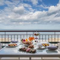 Four seasons hotel tunis sea view suite sacada